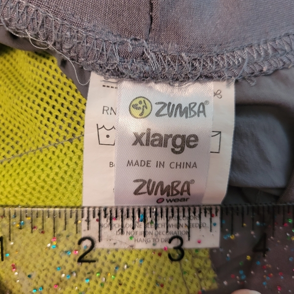 Zumba Fitness Gray Pants with Neon Highlights - Picture 4 of 5